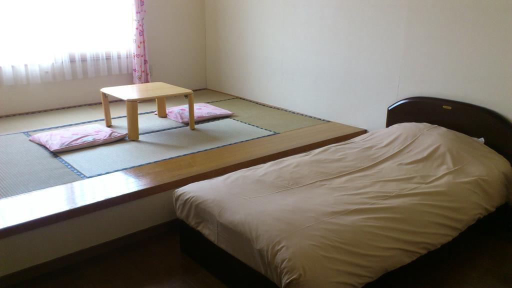 เพนชัน ยัง เฮาส์ Hotel ฟุระโนะ ภายนอก รูปภาพ